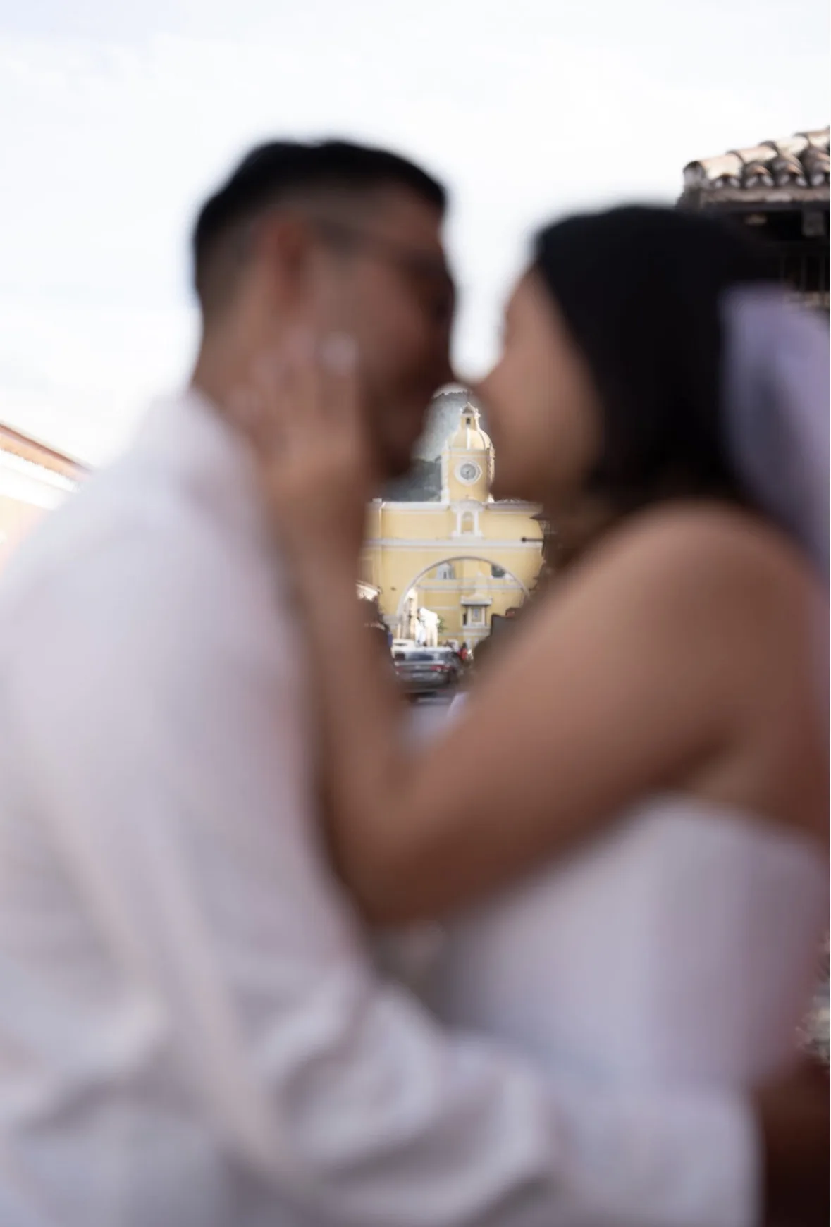 Miguel y Sofia sonriendo juntos